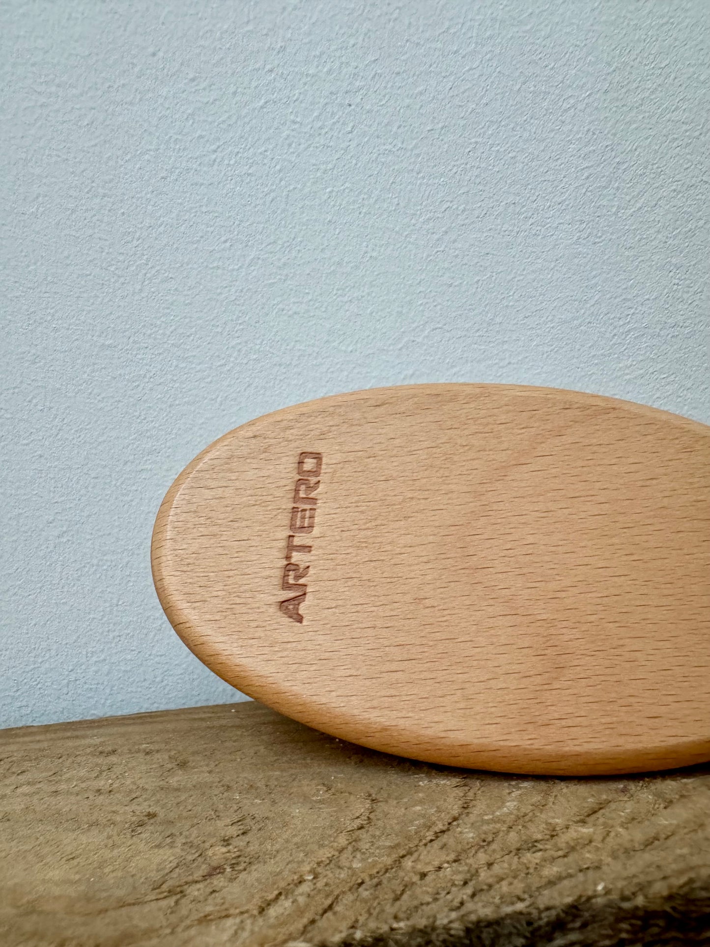 Artero natural bristle brush